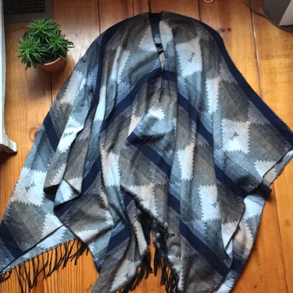 Sweaters - Tribal shawl!